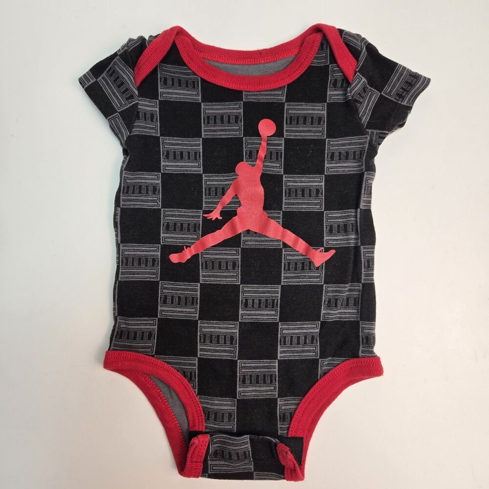 Nike Jordan Baby Bodysuit 3-Pack 6M Chicago Bulls NBA Jumpman Red Black - Picture 4 of 5